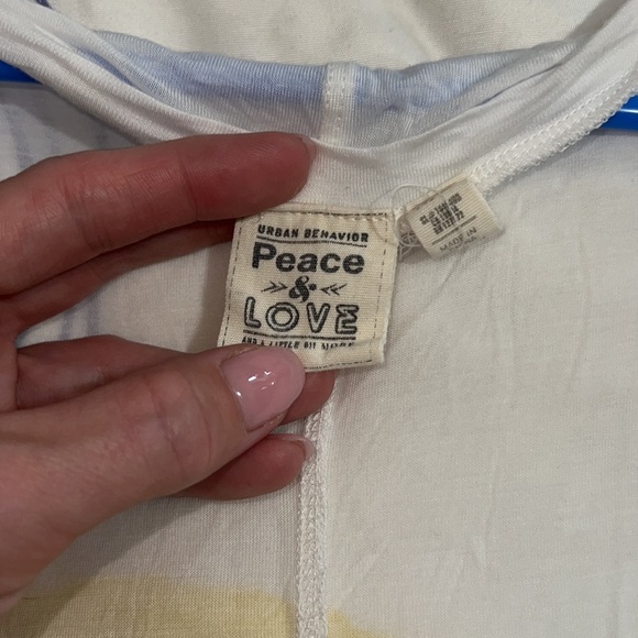 Peace & Love White, sleeveless, High, Low!  Sheer T-shirt medium!! - Picture 4 of 6